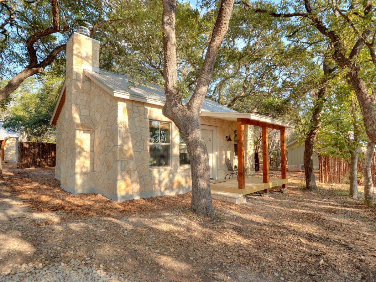 Cabins At Flite Acres-Desert Willow Wimberley Exterior photo